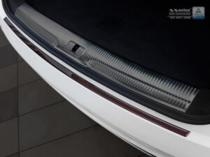 Ochranná lišta hrany kufru Audi Q3 2011-2018 (červený carbon)