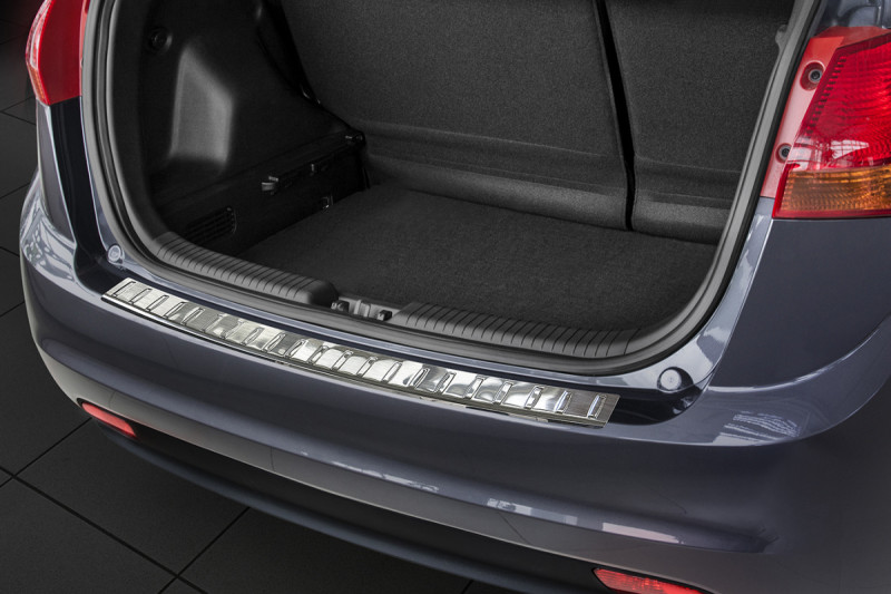 Ochranná lišta hrany kufru Kia Venga 2014-2019