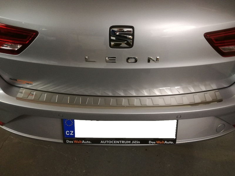 Ochranná lišta hrany kufru Seat Leon 2012-2020 (combi)