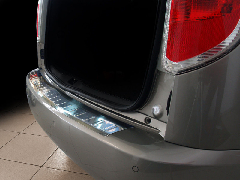 Ochranná lišta hrany kufru Škoda Roomster 2006-2015