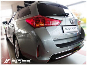 Ochranná lišta hrany kufru Toyota Auris 2012-2019 (combi)