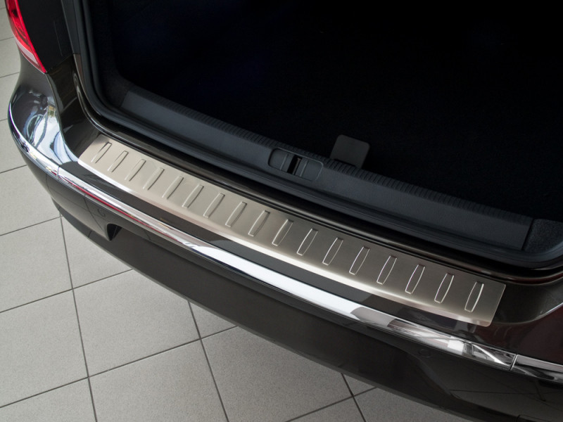 Ochranná lišta hrany kufru VW Passat CC 2012-2017