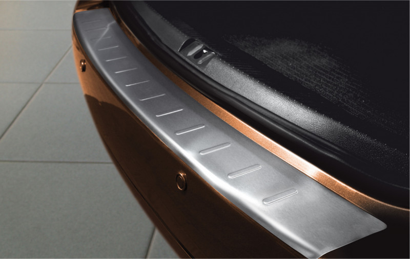 Ochranná lišta hrany kufru VW Touran 2010-2015