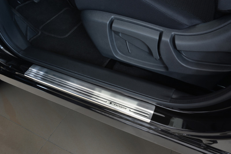 Prahové lišty Nissan Qashqai 2014-2021 (Exclusive)